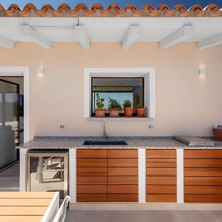 Terrazza Pascoli In Golfo Aranci- Sea View Apt! Apartmán *