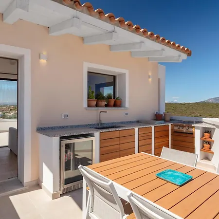 Terrazza Pascoli In Golfo Aranci- Sea View Apt! Golfo Aranci